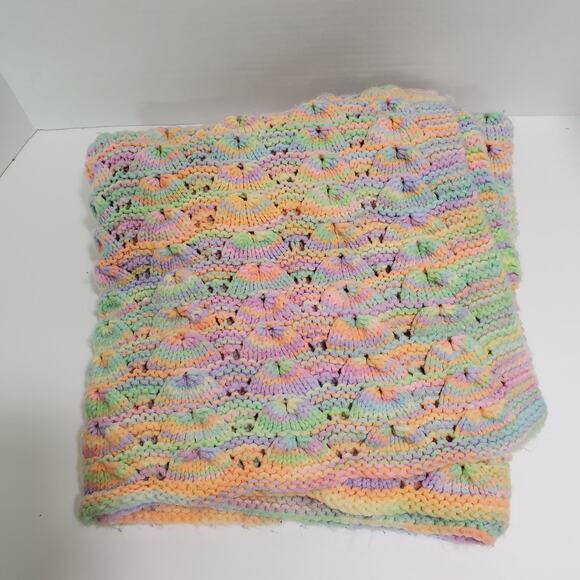 Hand Crocheted Shell Afghan Throw Chair Blanket Pastel Small Baby 43 x 36 - Picture 5 of 16